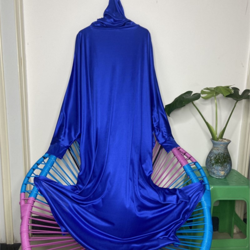 Robe Silk Women - Vestido Maxi Feminino com Capuz e